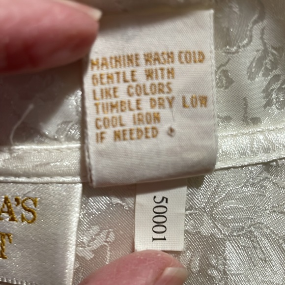 Victoria’s Secret Candlelight Jacquard Maxi Floral Bridal Robe - Picture 11 of 11